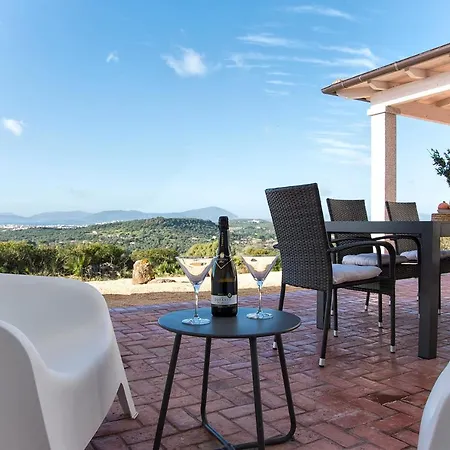 Alghero Carrabufas Con Piscina Vista Mare Per 10 Persone