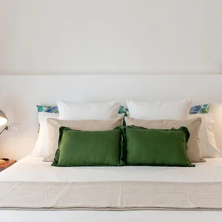 Villa Alghero Carrabufas Con Piscina Vista Mare Per 10 Persone