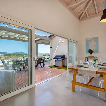 Alghero Carrabufas Con Piscina Vista Mare Per 10 Persone Villa Valverde (Sardinia)